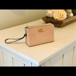 Michael Kors Jet Set Travel Wristlet